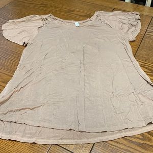 LLove Short sleeve tops size medium